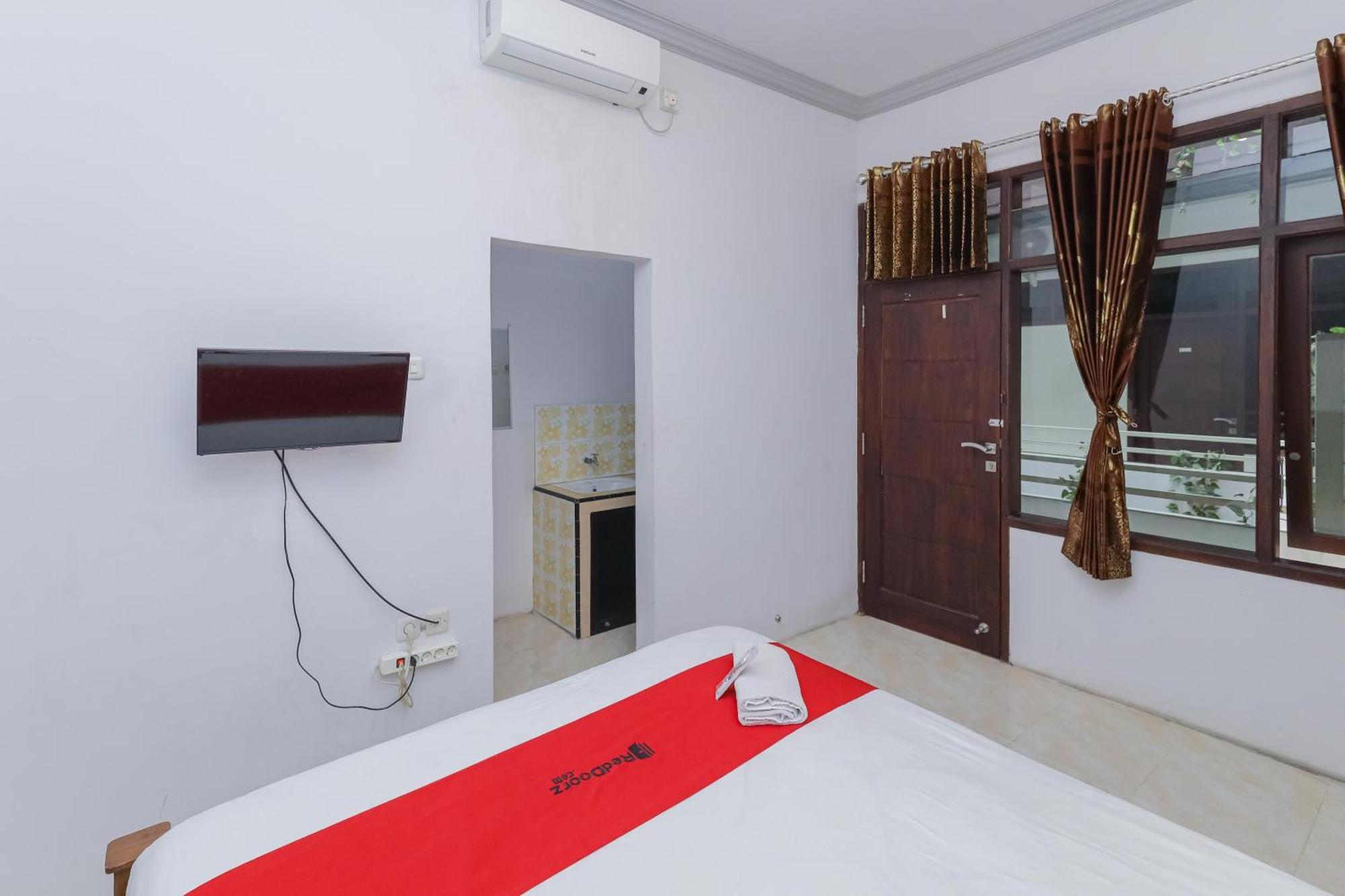 Griya Nina Syariah by ecommerceloka Surabaya Bagian luar foto
